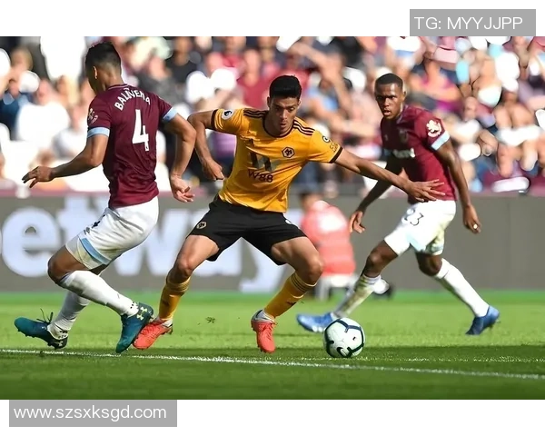 足球球星断腿外号背后的故事与球场残酷真相解析